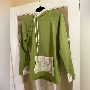 Rogue Society green hoodie Medium